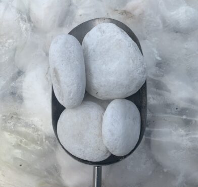 PEBBLES, SNOW WHITE, 50-70MM, 20KG BAG