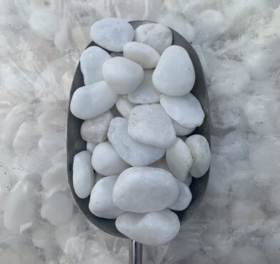 PEBBLES, SNOW WHITE, 20-30MM, 20KG BAG