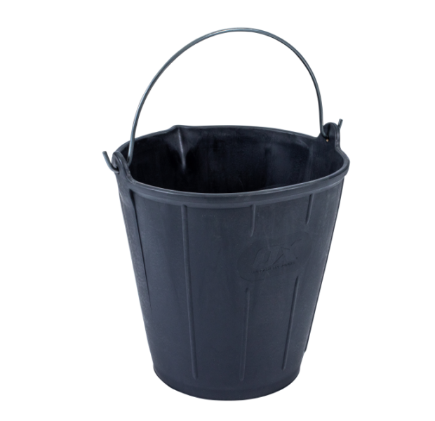 OX BUCKET PLASTIC 15 LITRE WITH POURING LIP